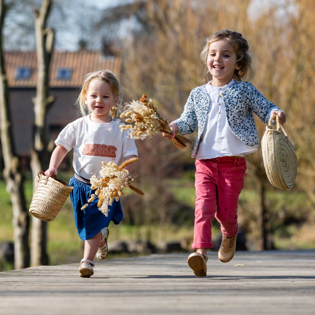 La saison des cérémonies est ouverte : quelles paires de chaussures pour vos enfants ?