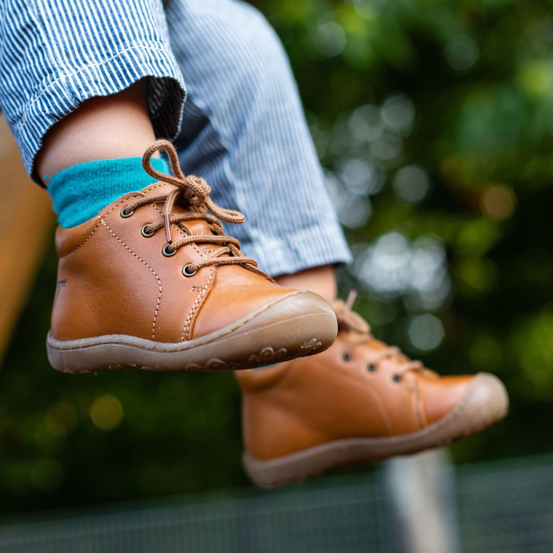 SWZEC Chaussures Souples De Premiers Pas - Chaussons Bébé Ultra Légers Et Antidérapants - 98.5% Nylon Et Semelle TPE Recyclée