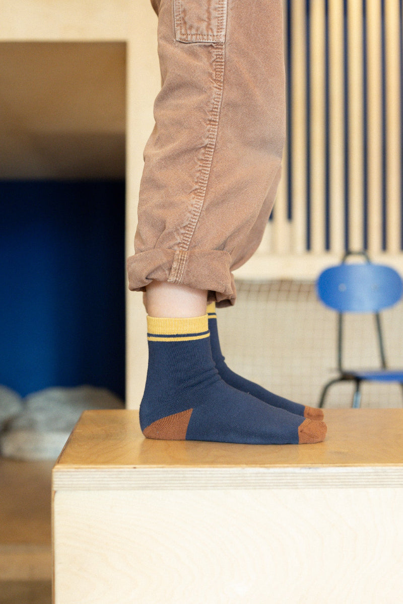 chaussettes sans couture marine épaisses