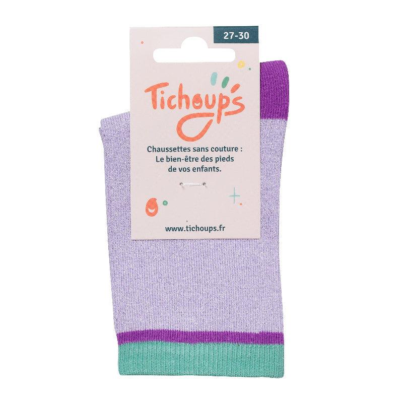 Photo du packaging avant des chaussettes sans couture paillettes violet et vert vue de profil.
