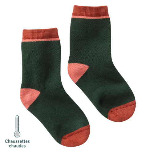 chaussettes unies épaisses vert et rose vue de côté
