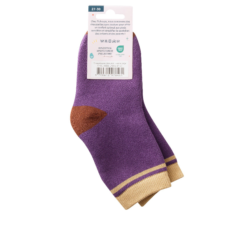 packaging arrière an carton avec les chaussettes sans couture violet et beige épaisses