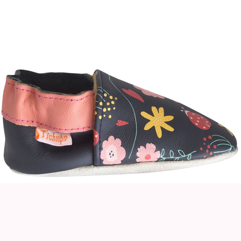chaussons cuir souple enfant imprimé fleurs vue de profil