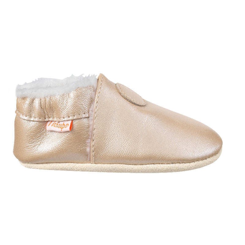 chaussons cuir souple beige irise fourrés vue de profil