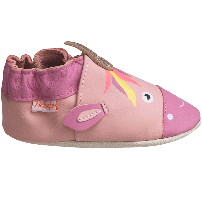 Vue de profil des chaussons cuir souple enfant Lise la licorne.