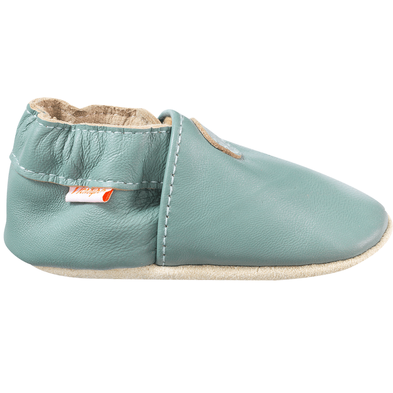Chaussons cuir souple uni vert eucalyptus vue de profil