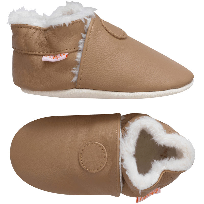 Chaussons cuir souple unis fourrés café vue de profil
