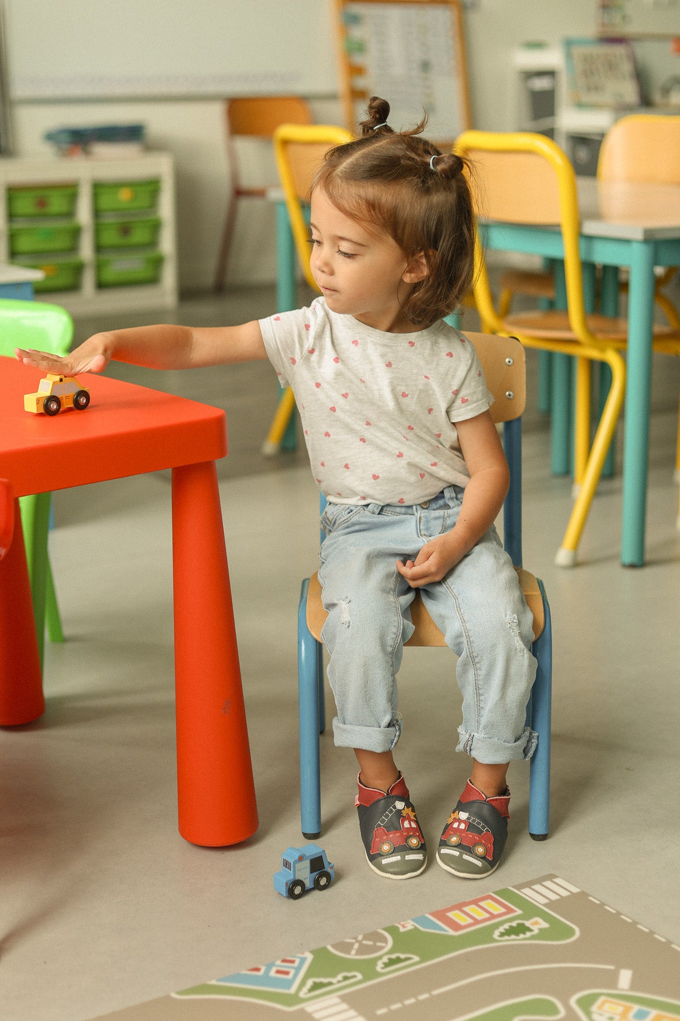chausson enfant cuir souple camion de pompier