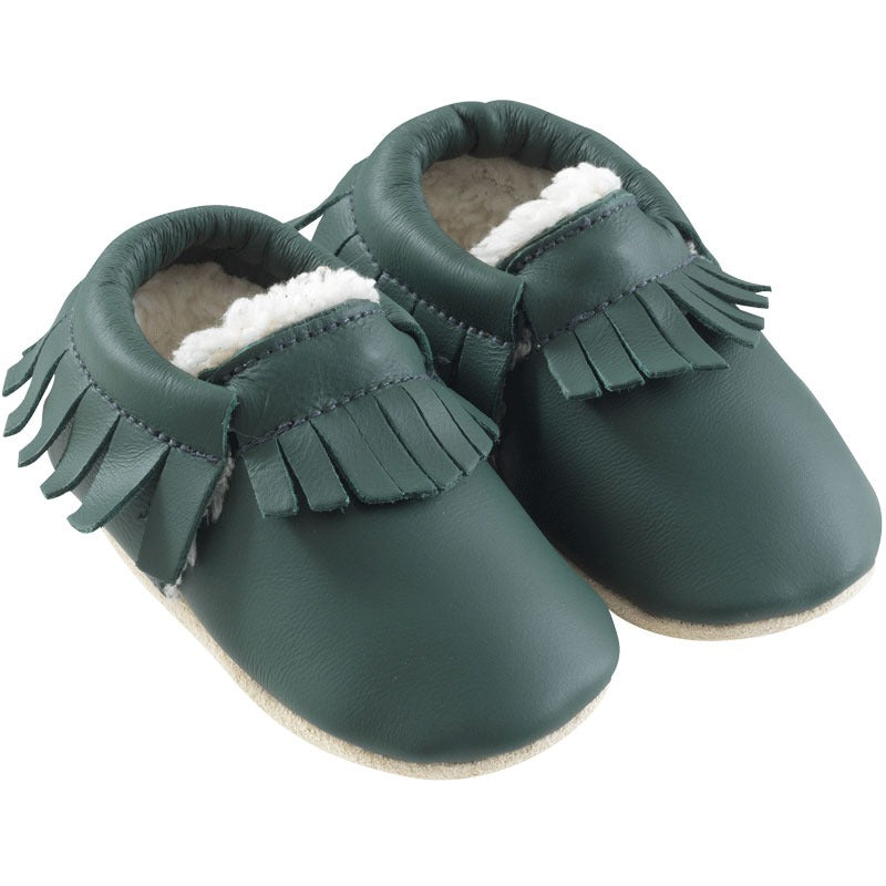 chaussons-bebe-cuir-souple-franges-fourres-vert-bouteille-profil