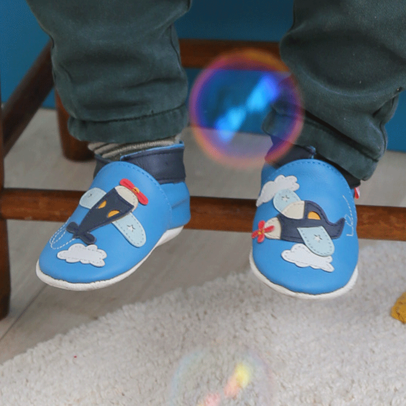 chaussons-bebe-cuir-souple-leon-avion-face