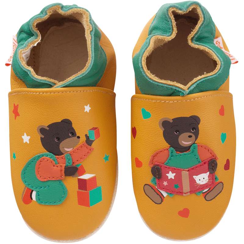 chaussons-bebe-cuir-souple-petit-ours-brun-creche-face