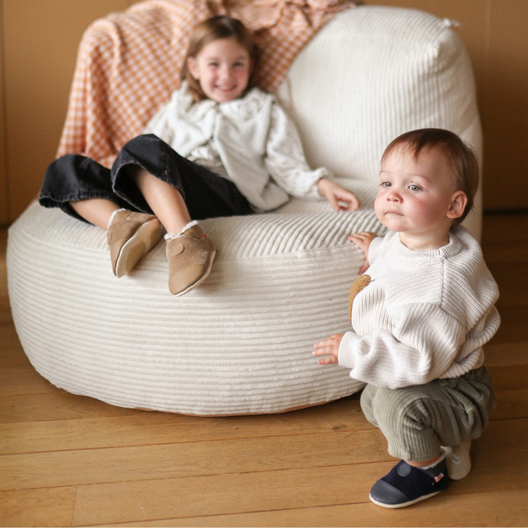Chaussons bébé antidérapants : comment éviter les glissades à la maison ?