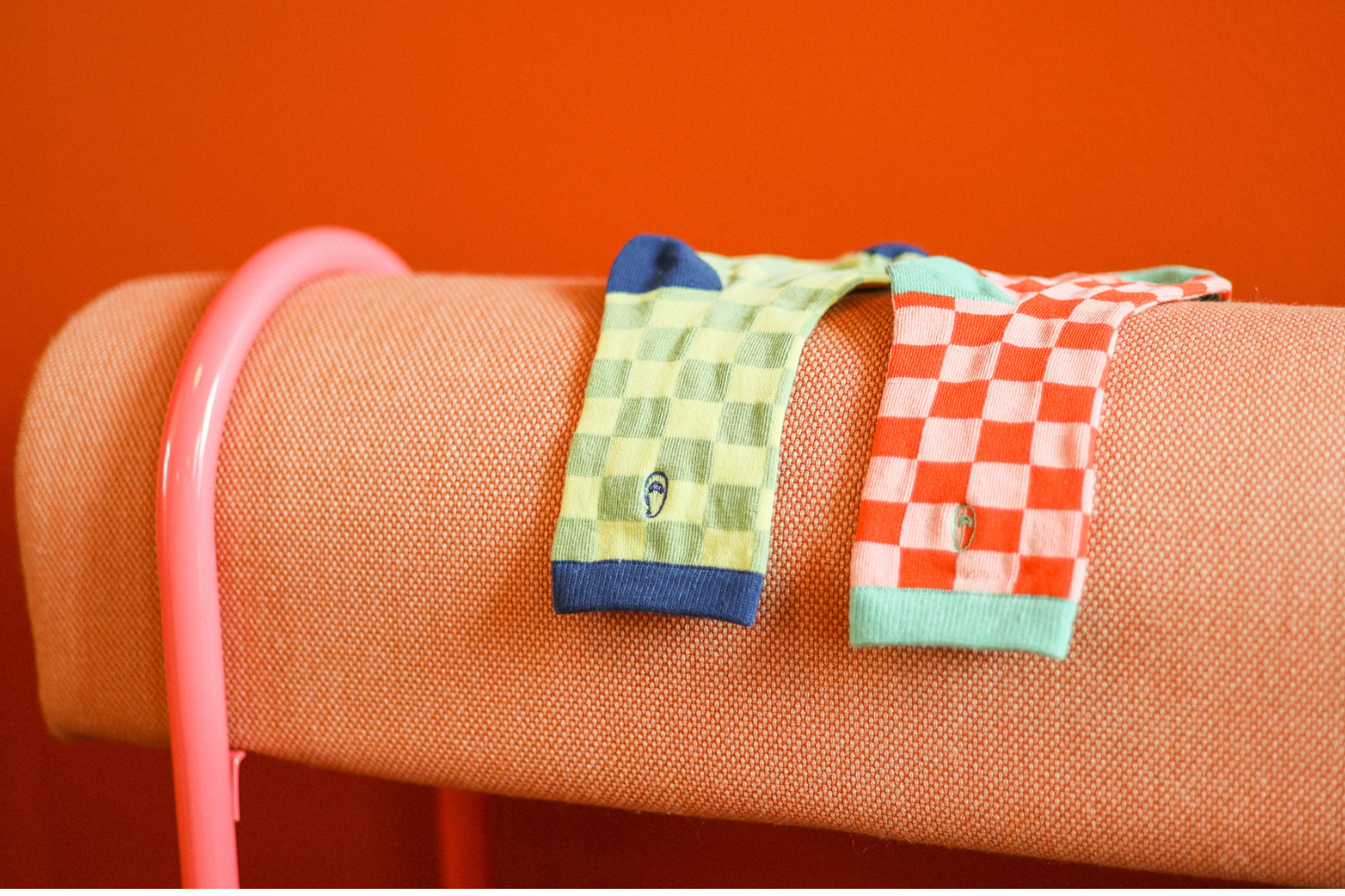 notre collection de chaussettes sans couture damier