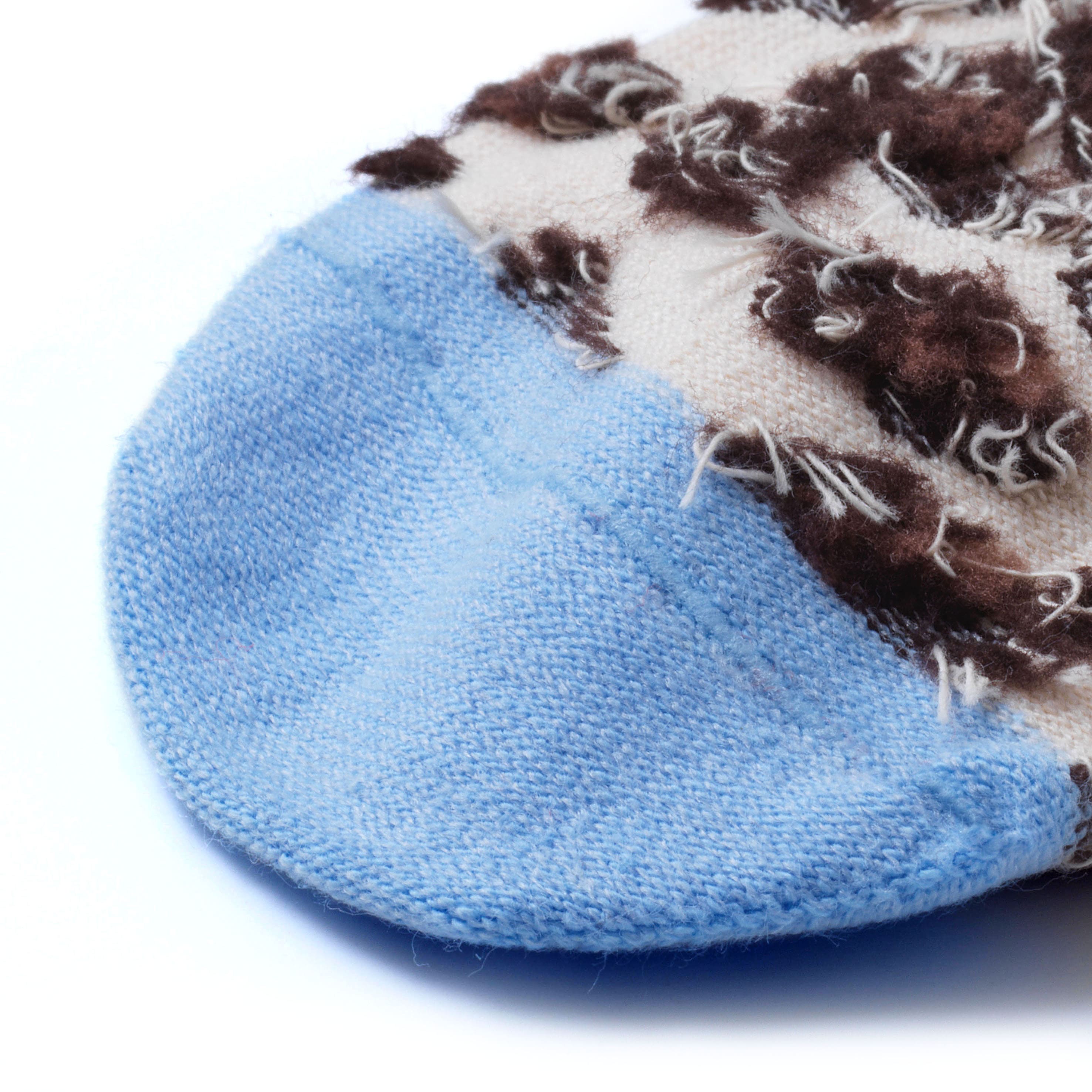 vue intérieure des chaussettes sans couture enfant léopard beige et bleu