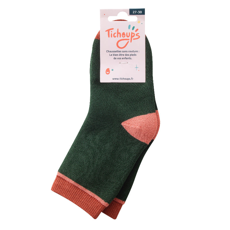 packaging vue de face des chaussettes sans couture unies vert et rose épaisses 