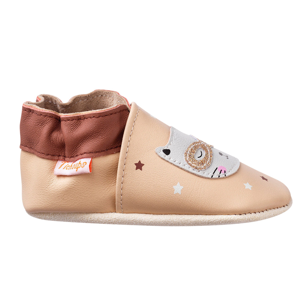 chaussons cuir souple rose chien et chat pour enfant vue de côté
