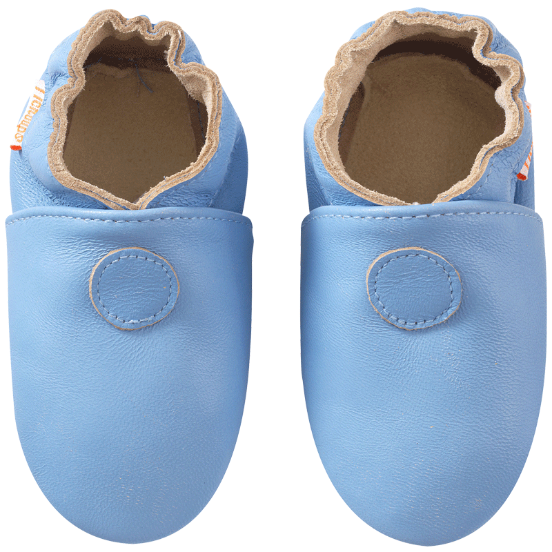 Chaussons cuir souple uni bleu ciel vue de face