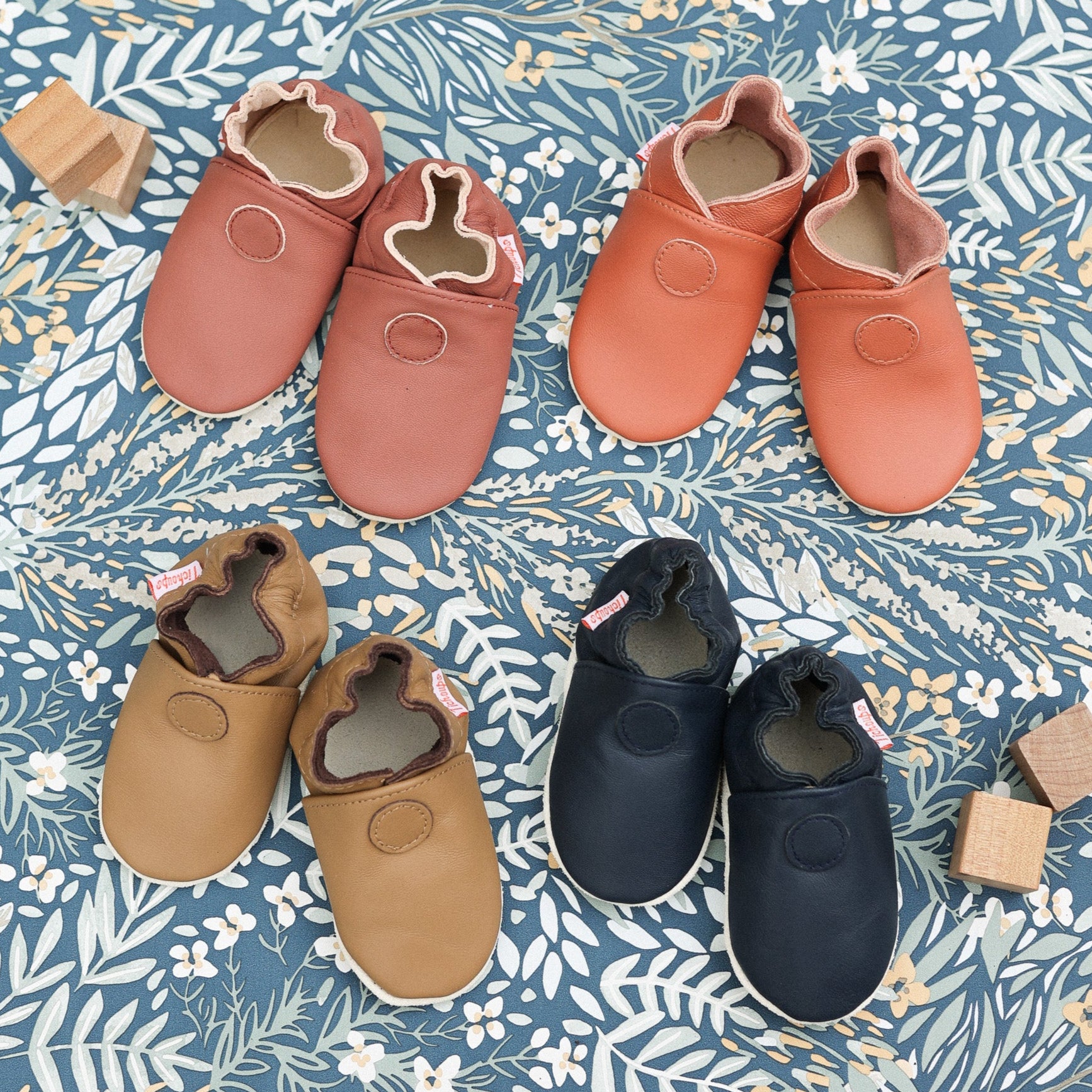 Collection de chaussons enfant cuir souple uni Tichoups 