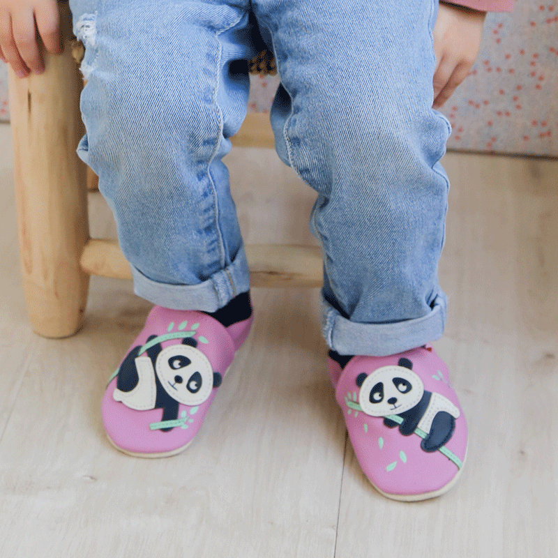 chaussons-bebe-cuir-souple-Dana-le-panda-face