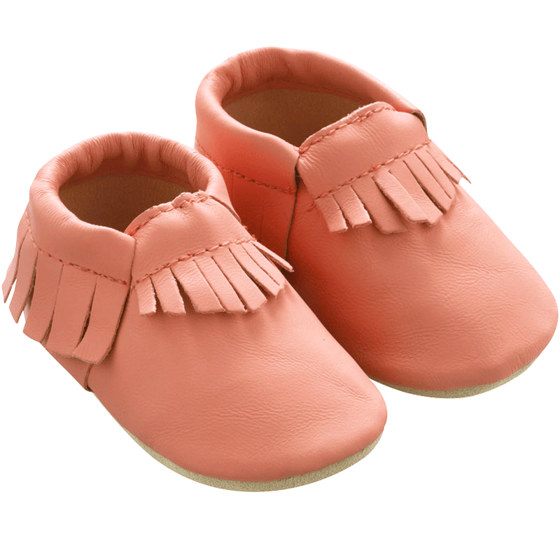 Chaussons-bebe-à-franges-rose-corail-profil